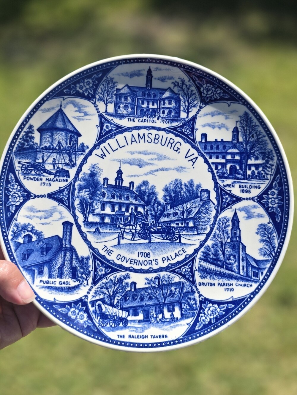 Vintage Williamsburg VA Blue White Transferware Souvenir Plate 10”